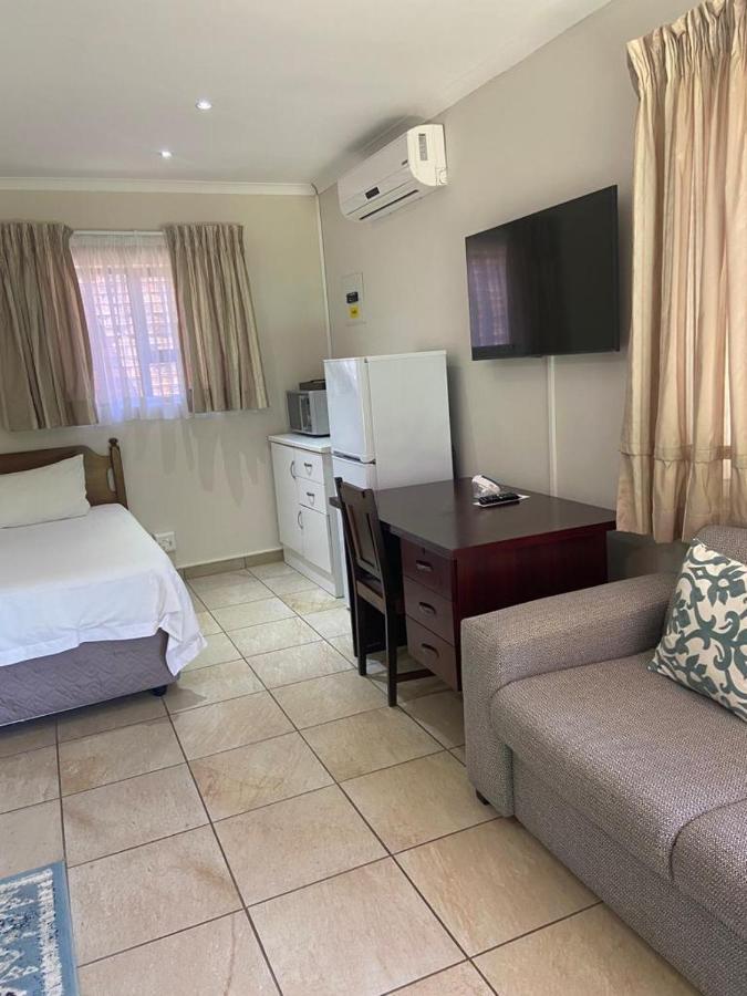 Botleng Guest House Boqate 外观 照片